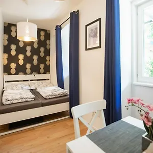 Urban House Apartment Vienna
